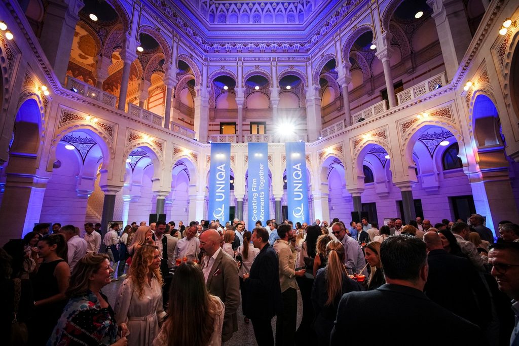 Sarajevo tokom Festivala postalo mjesto susreta ljudi, ideja i partnerstava: UNIQA okupila goste iz regije i Evrope u sarajevskoj Vijećnici