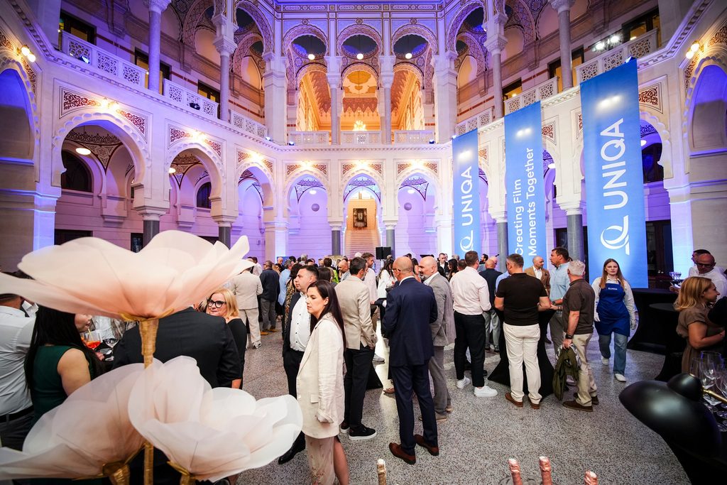Sarajevo tokom Festivala postalo mjesto susreta ljudi, ideja i partnerstava: UNIQA okupila goste iz regije i Evrope u sarajevskoj Vijećnici